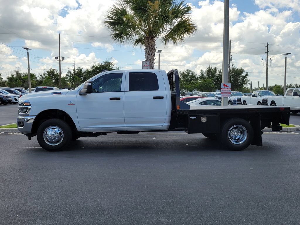 New 2026 RAM 3500 Tradesman w/ Chrome Appearance Group A AWD/4WD image 4