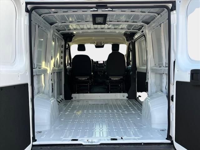 New 2025 RAM ProMaster 2500 w/ Quick Order Package 22G SLT image 21