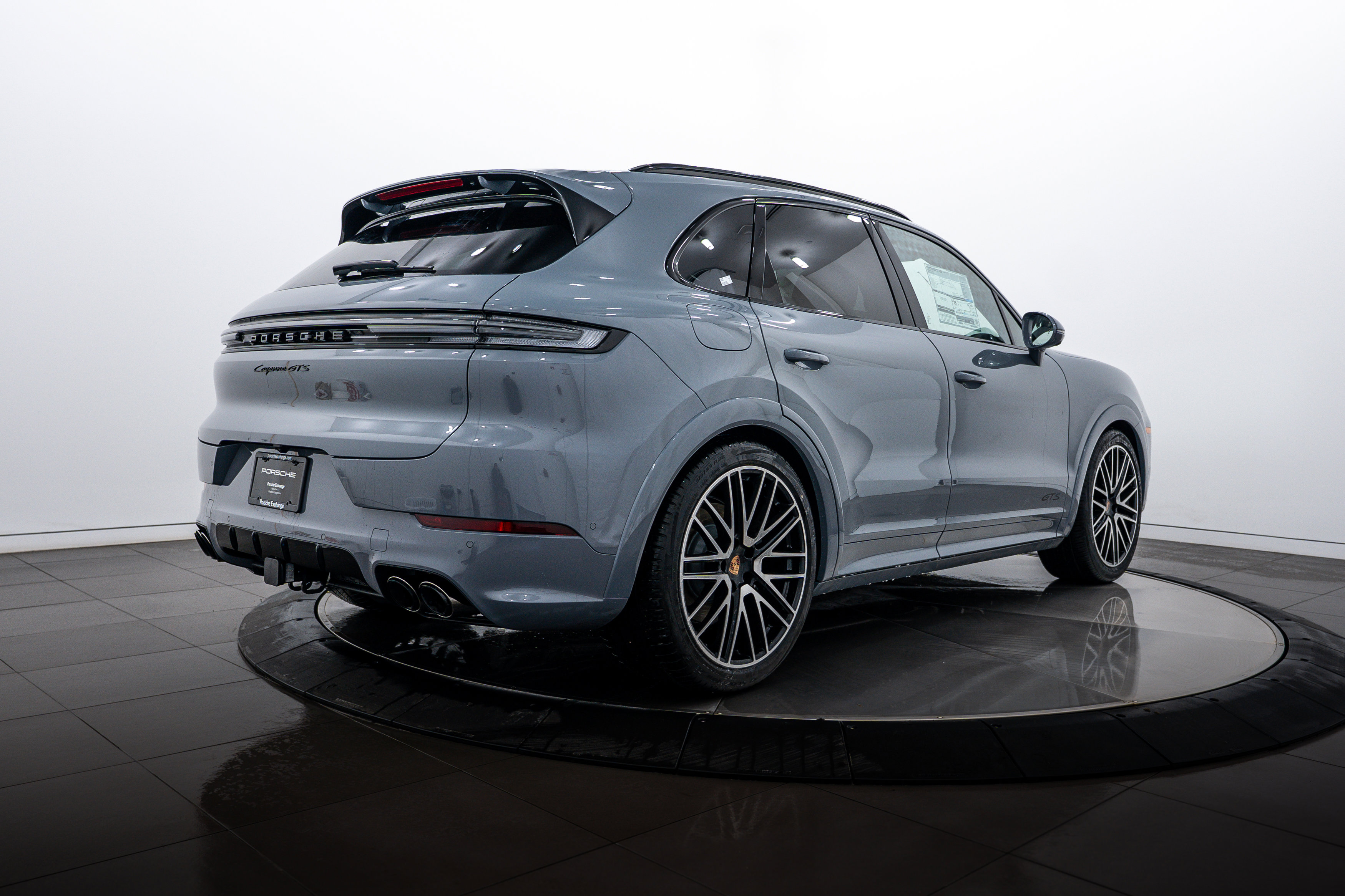 New 2026 Porsche Cayenne GTS AWD/4WD image 7