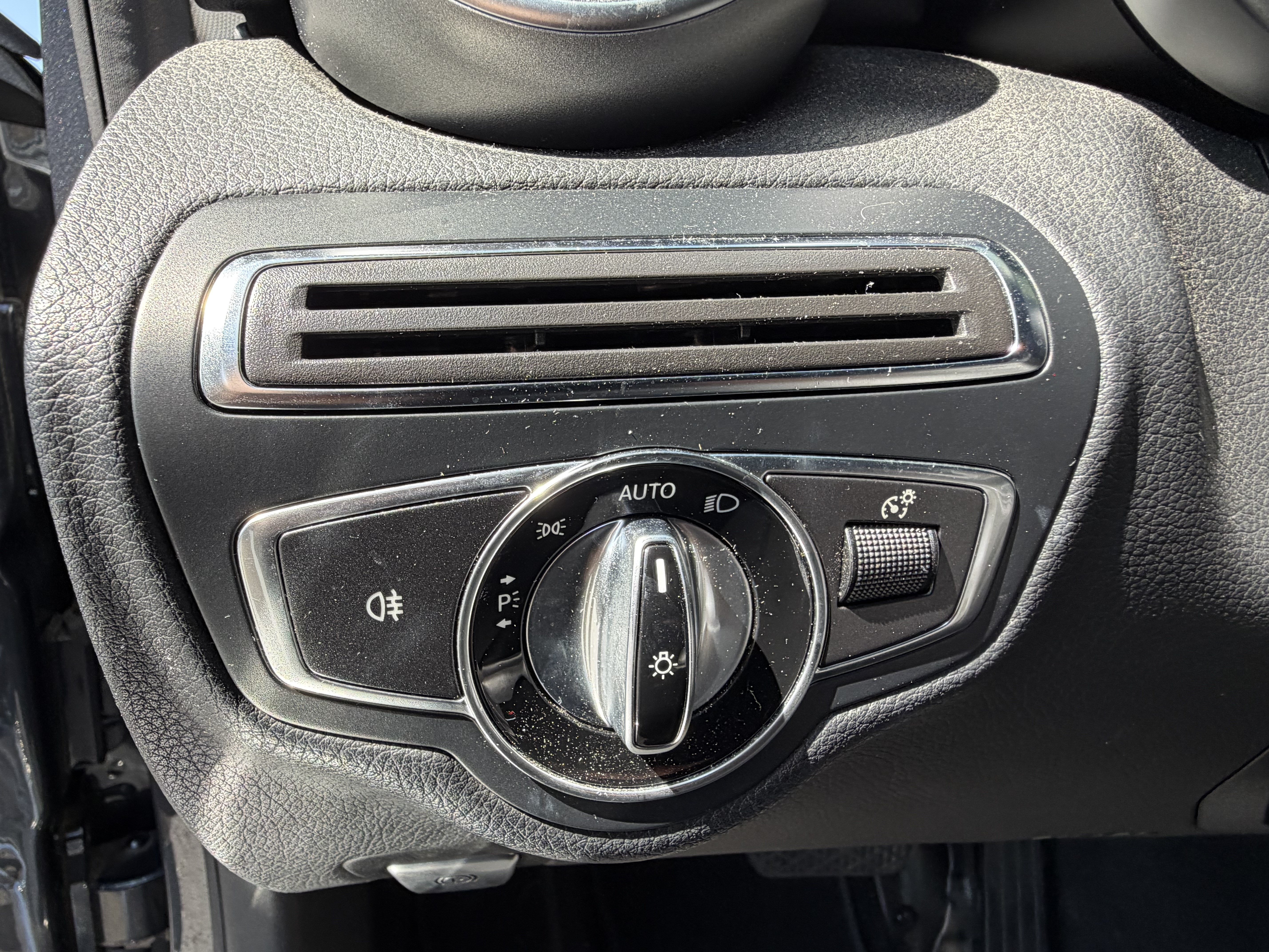 Used 2016 Mercedes-Benz C 300 Sedan image 15
