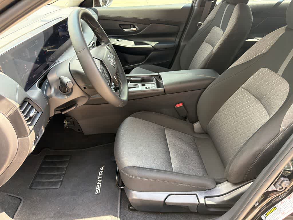 Used 2026 Nissan Sentra SV w/ SV Convenience Package FWD image 10
