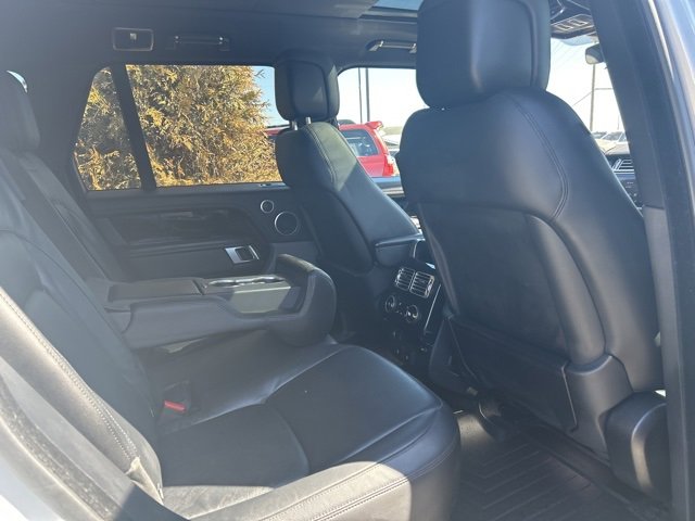 Used 2019 Land Rover Range Rover image 14