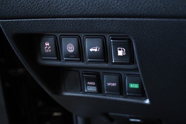 Used 2019 Nissan Rogue SV AWD/4WD image 30