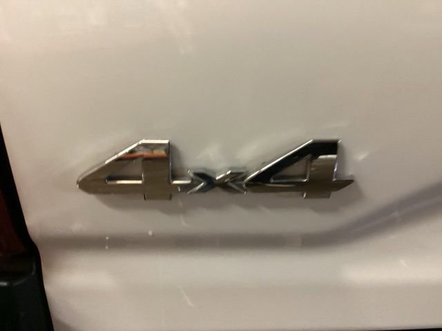 Used 2019 Toyota Tacoma SR5 AWD/4WD image 28