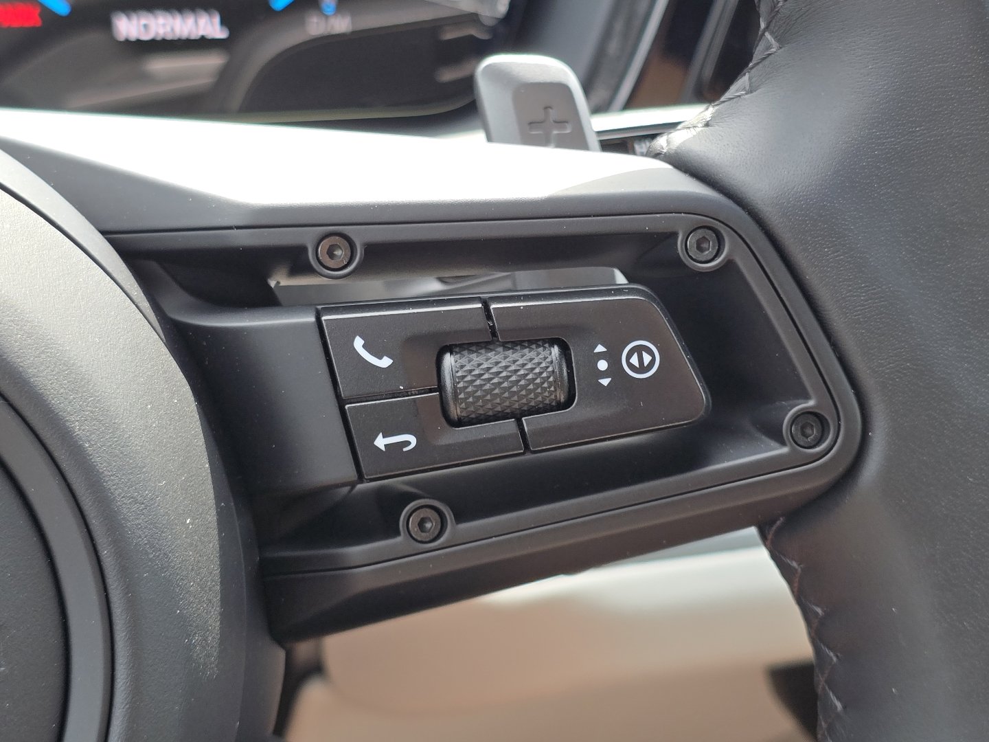 Used 2026 Porsche Cayenne Coupe image 20