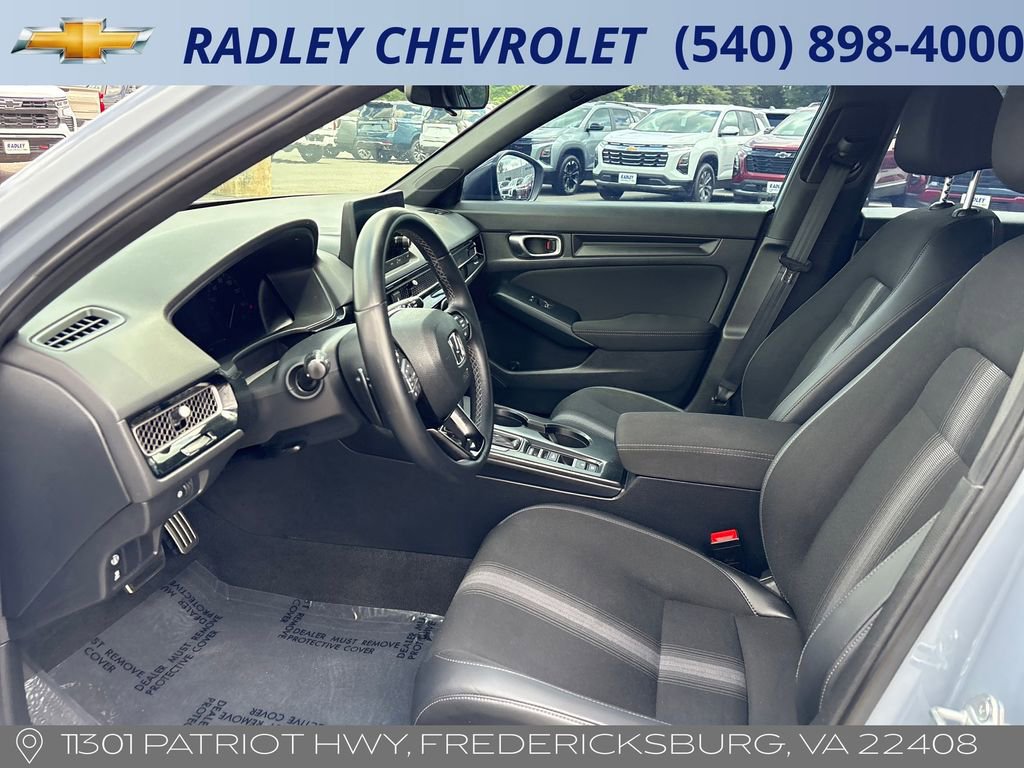 Used 2023 Honda Civic Sport image 3