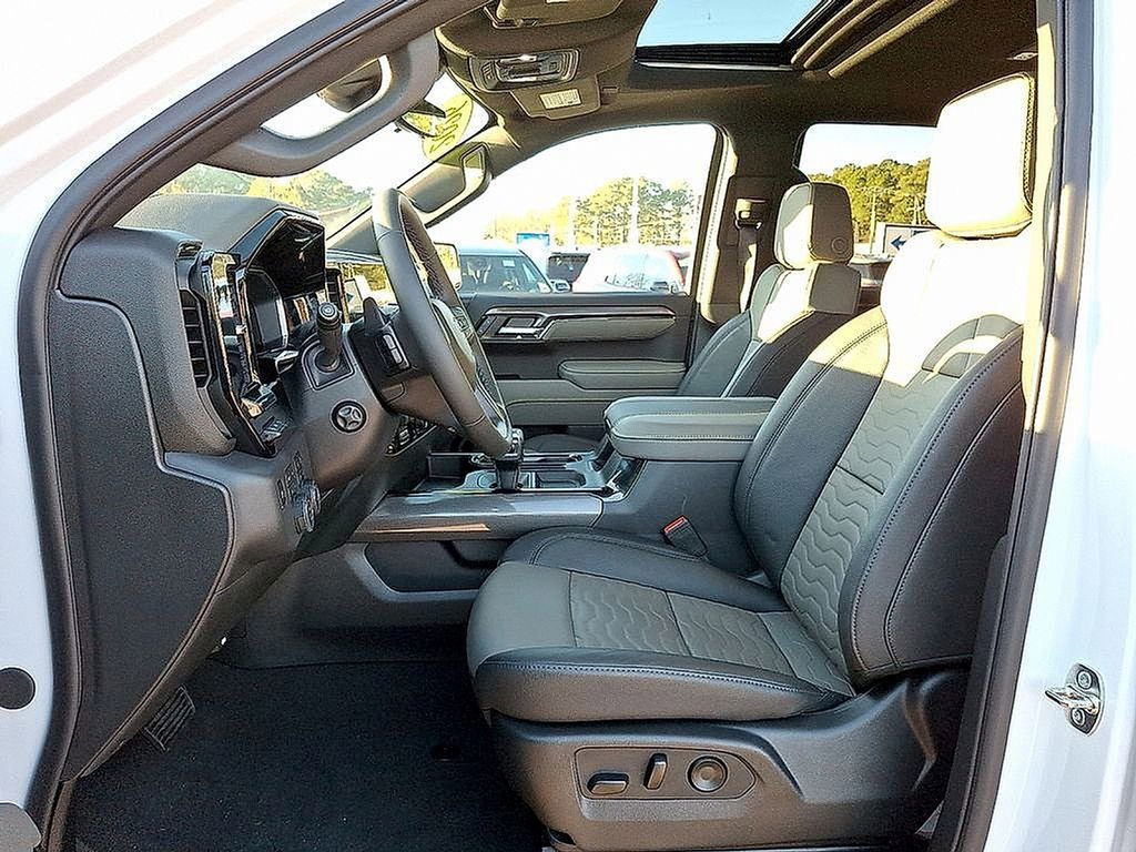 New 2026 Chevrolet Silverado 1500 ZR2 image 10