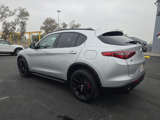 Used 2019 Alfa Romeo Stelvio Ti Sport w/ Quick Order Package 22S Sport AWD/4WD image 6
