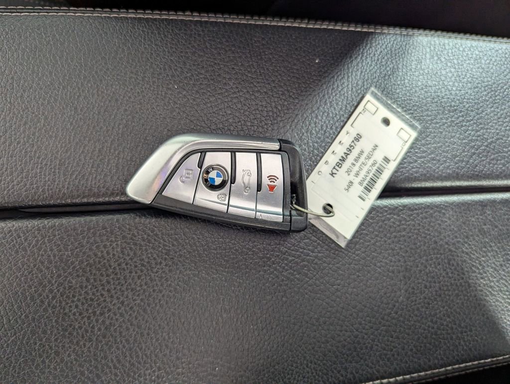 Used 2018 BMW 540i w/ M Sport Package image 26