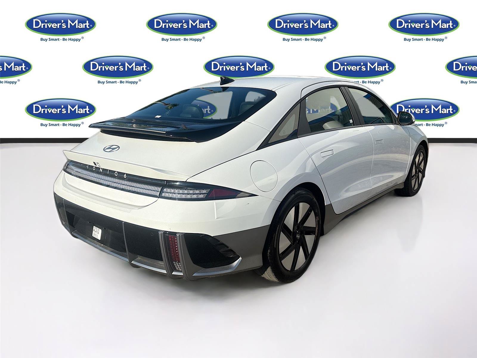 Used 2023 Hyundai Ioniq 6 SE RWD image 7