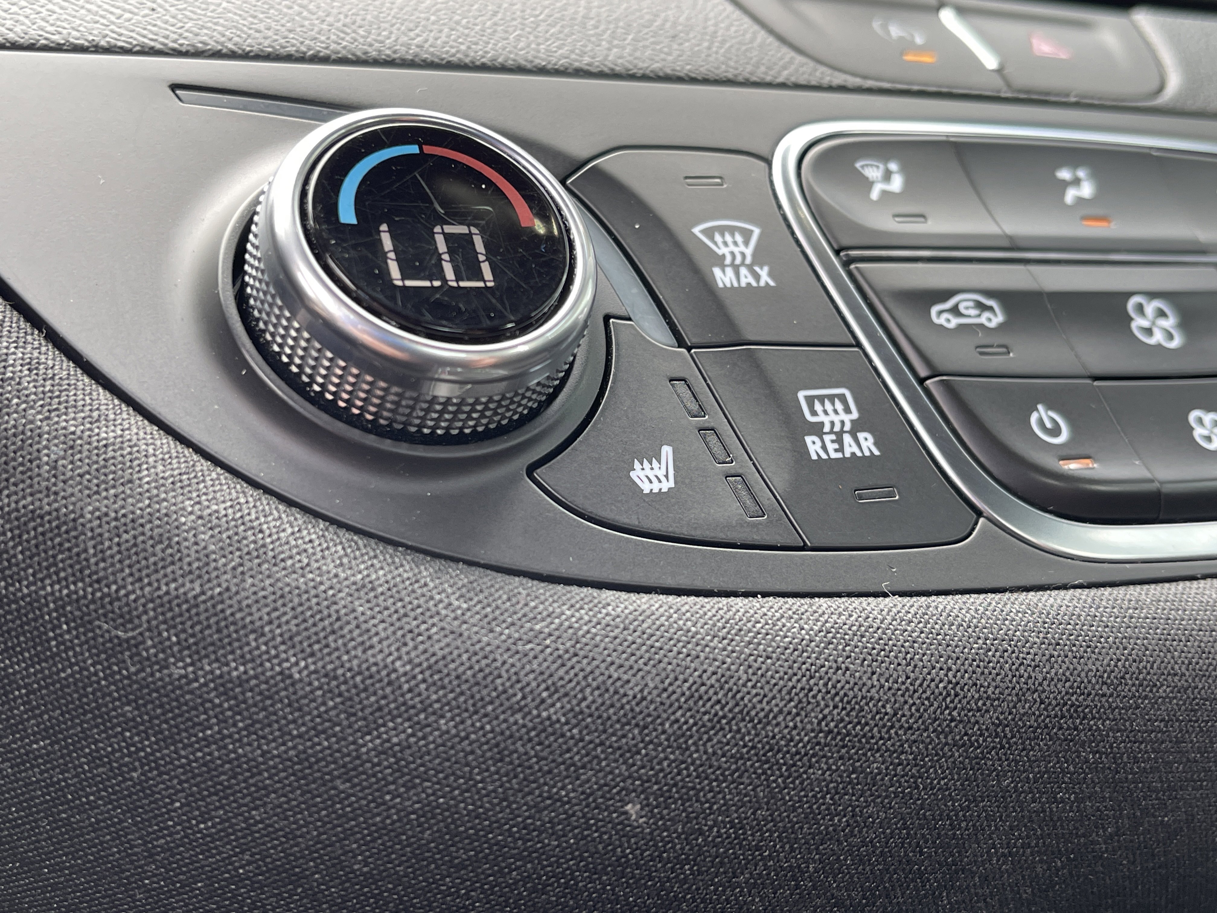 Used 2024 Chevrolet Malibu LT image 29