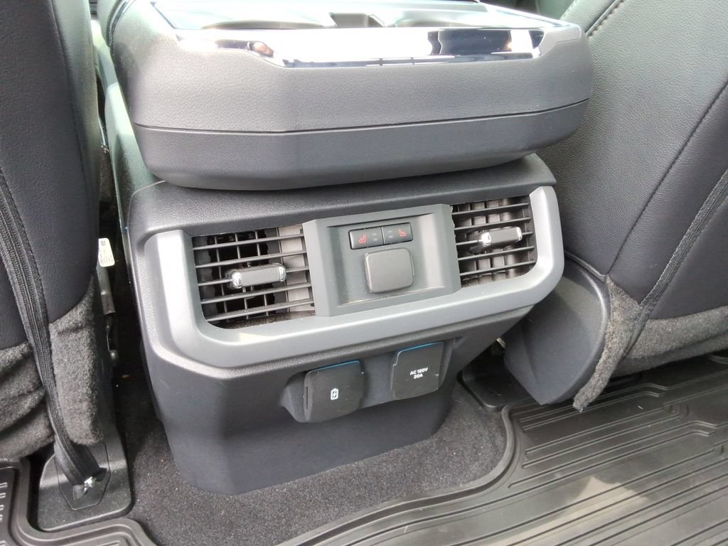 Used 2025 Ford F150 Lariat w/ Equipment Group 502A High AWD/4WD image 20