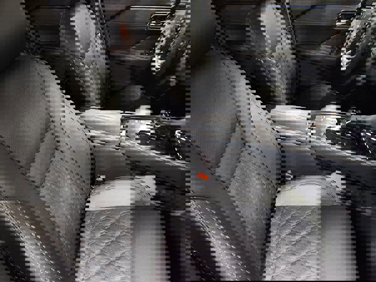 Used 2024 Nissan Rogue Platinum w/ Platinum Premium Package image 32