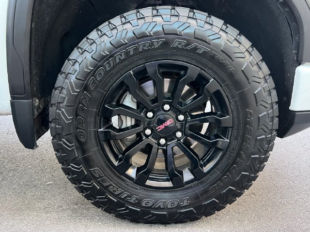 Used 2022 GMC Sierra 1500 AT4X AWD/4WD image 12