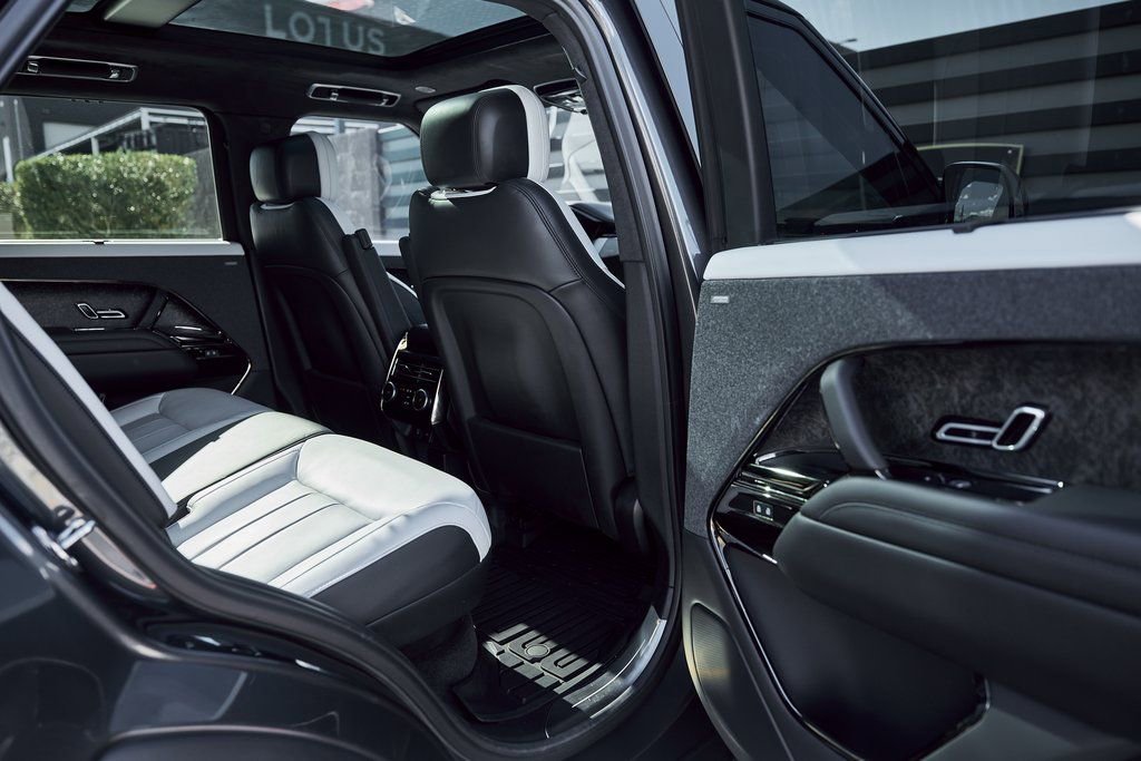 Used 2025 Land Rover Range Rover Sport Autobiography image 19