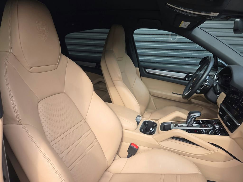 Certified 2023 Porsche Cayenne Platinum Edition AWD/4WD image 19
