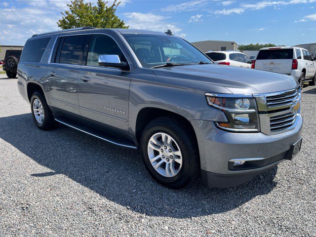 Used 2018 Chevrolet Suburban Premier AWD/4WD image 4