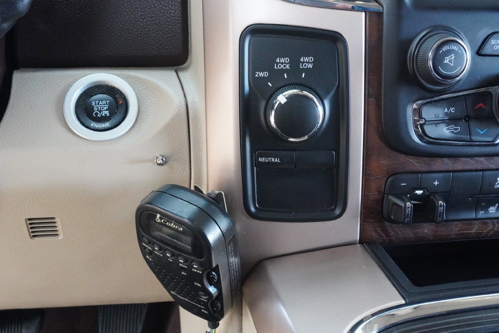 Used 2016 RAM 3500 Laramie Longhorn w/ Convenience Group AWD/4WD image 17