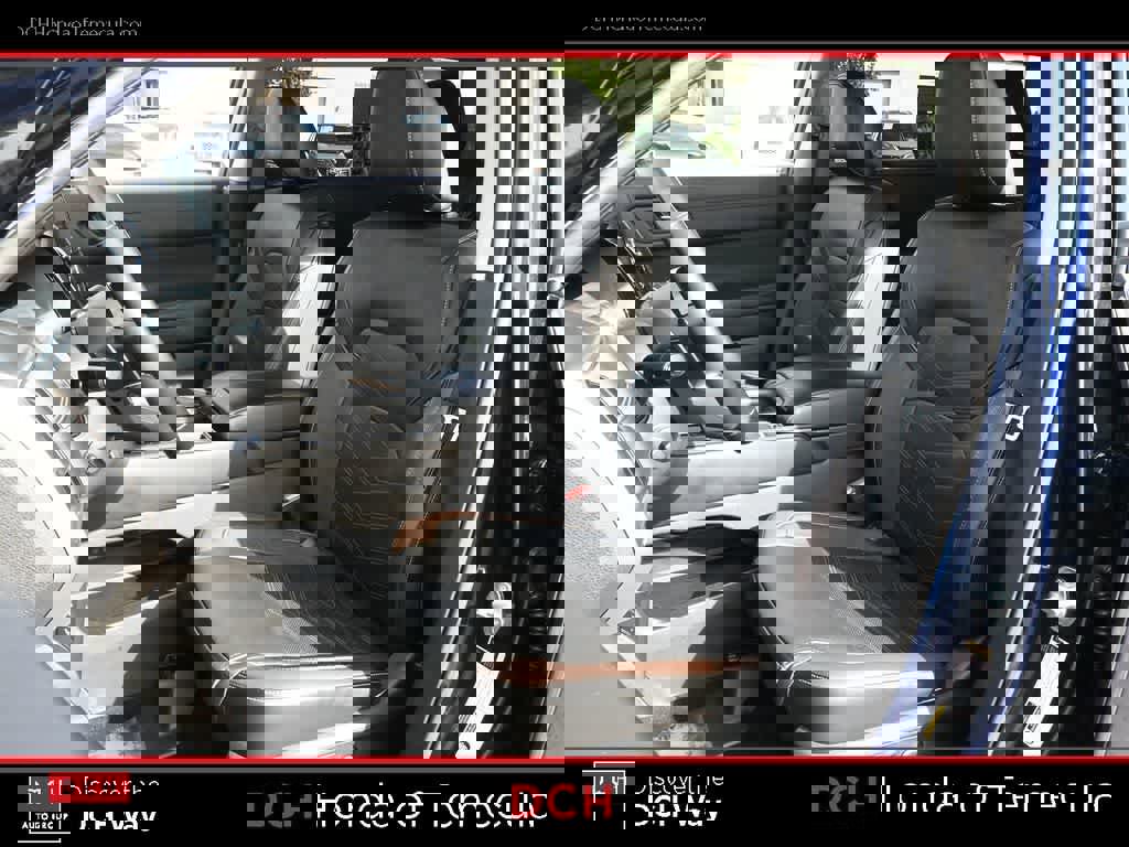 Used 2022 Nissan Pathfinder Platinum w/ Cargo Package image 18