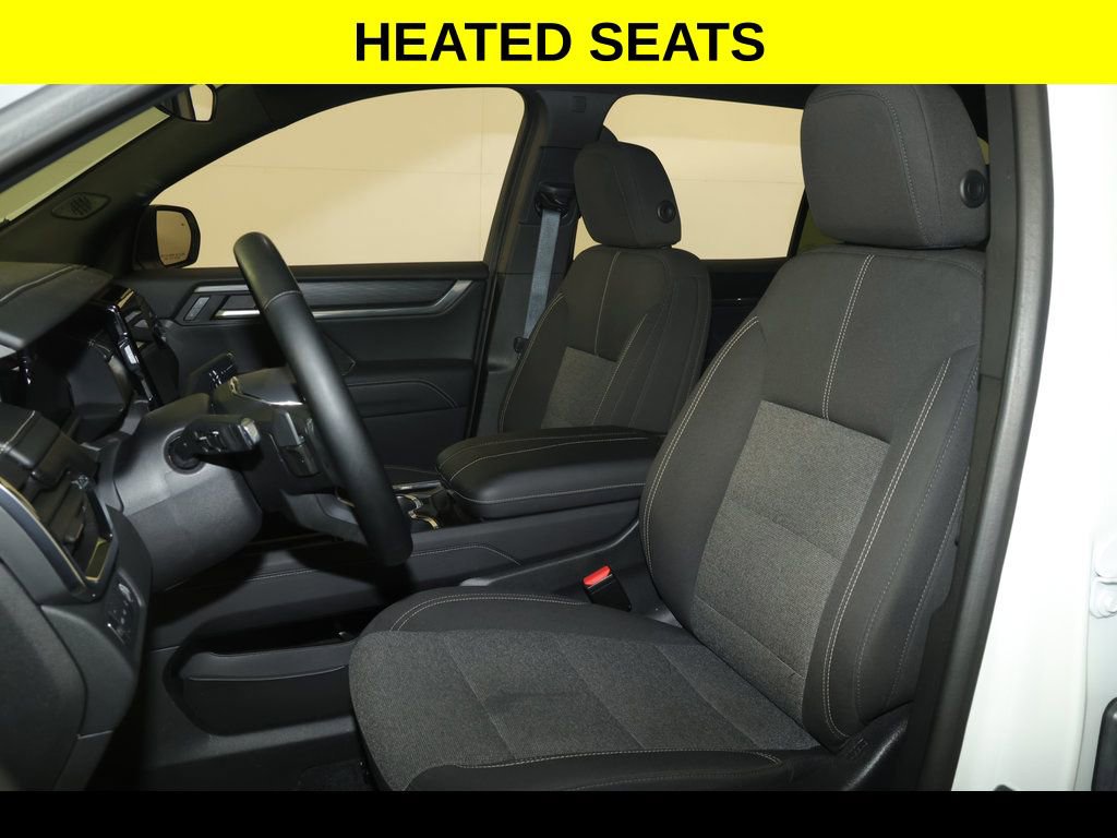 Used 2025 GMC Acadia Elevation image 3