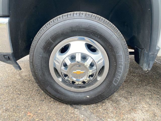 Used 2024 Chevrolet Silverado 3500 LT image 30