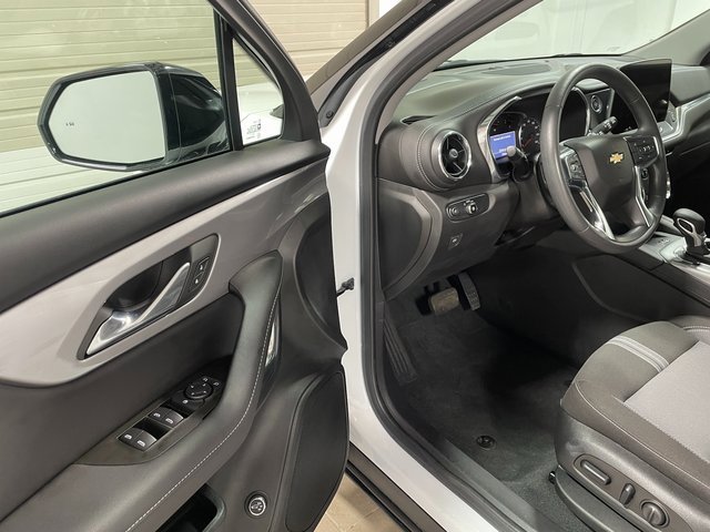 Used 2023 Chevrolet Blazer LT w/ Convenience Package image 10