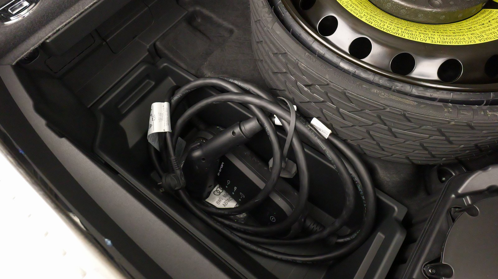 Used 2022 Audi e-tron Premium Plus w/ Premium Plus Package image 80