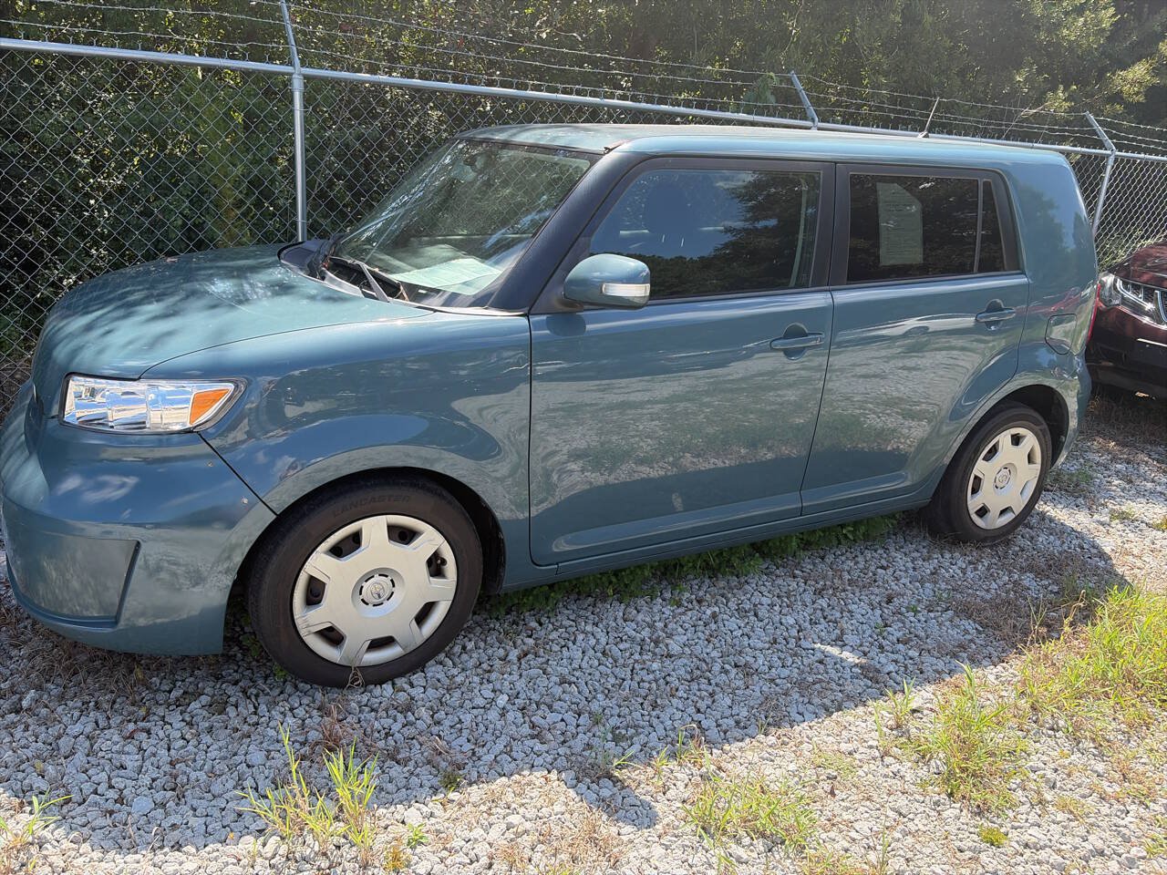Used 2008 Scion xB FWD image 1