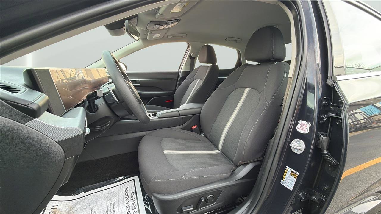 Used 2025 Hyundai Sonata SEL FWD image 27