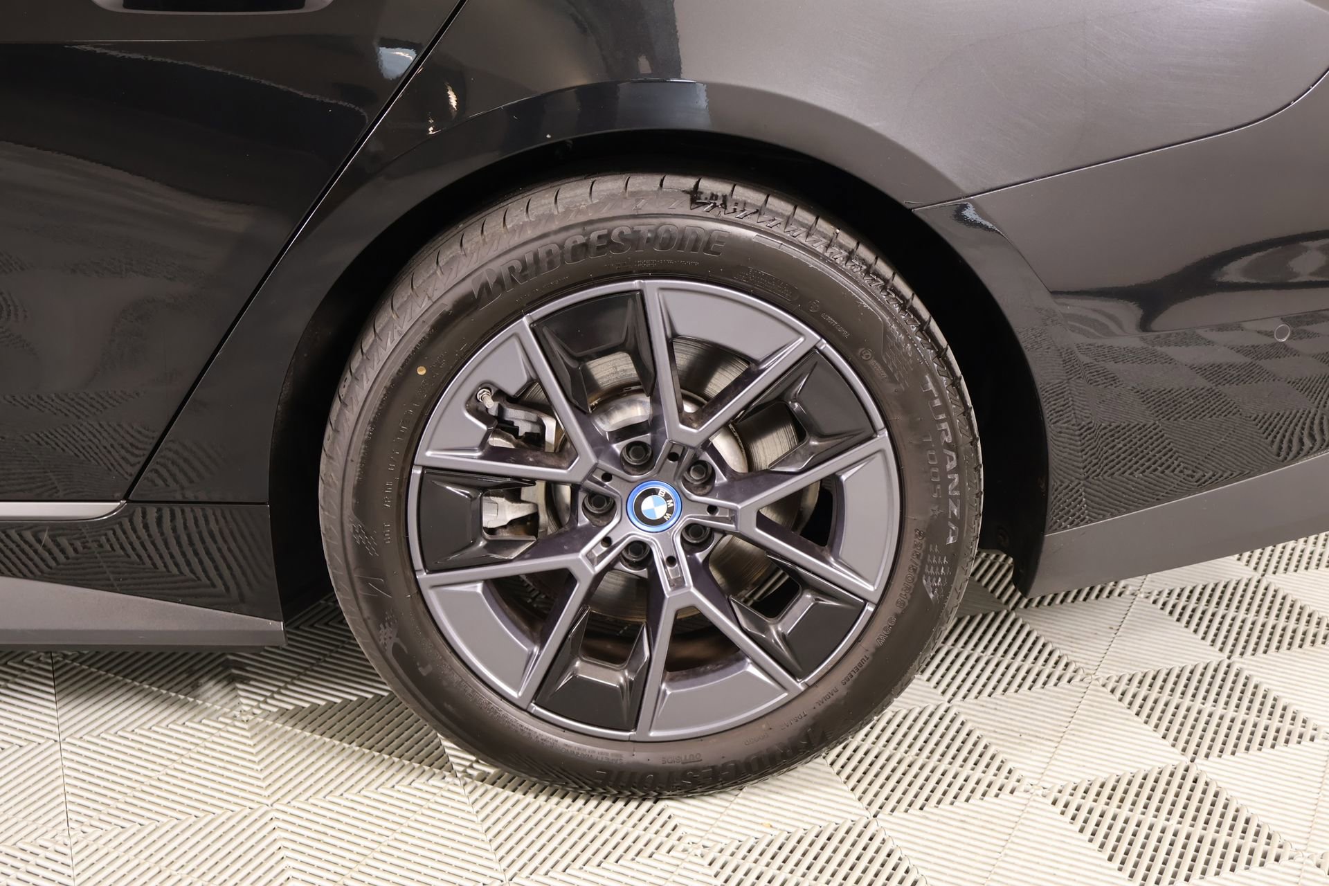 Used 2023 BMW i4 eDrive35 w/ Premium Package RWD image 20