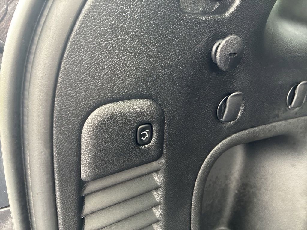Used 2021 Jeep Grand Cherokee Limited image 37