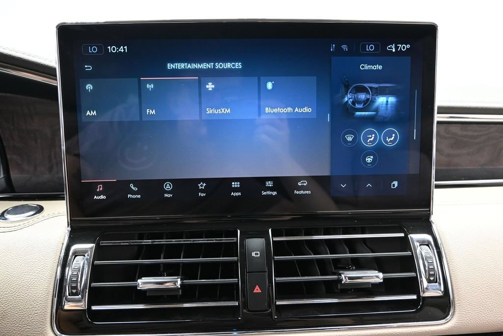 Used 2024 Lincoln Navigator Premiere AWD/4WD image 35