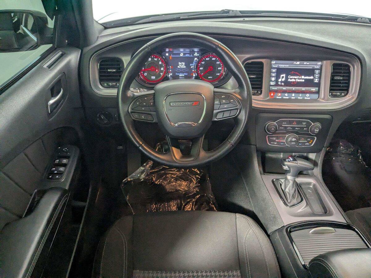 Used 2023 Dodge Charger SXT w/ Blacktop Package AWD/4WD image 37