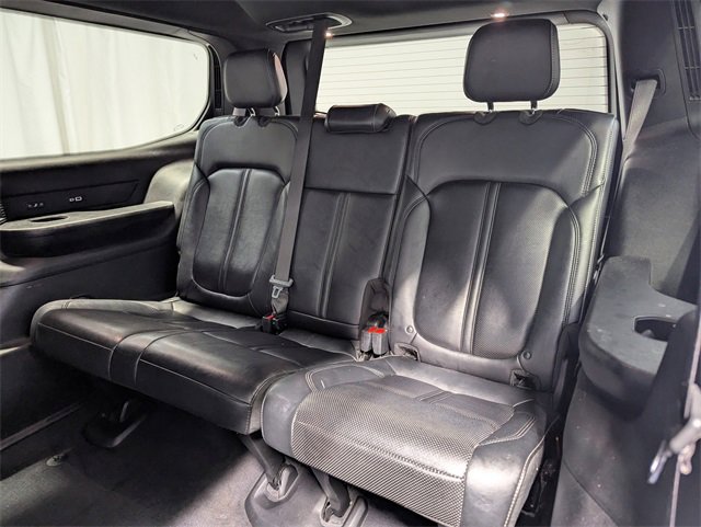 Used 2022 Jeep Wagoneer Series III w/ Flexible Seating Group image 9