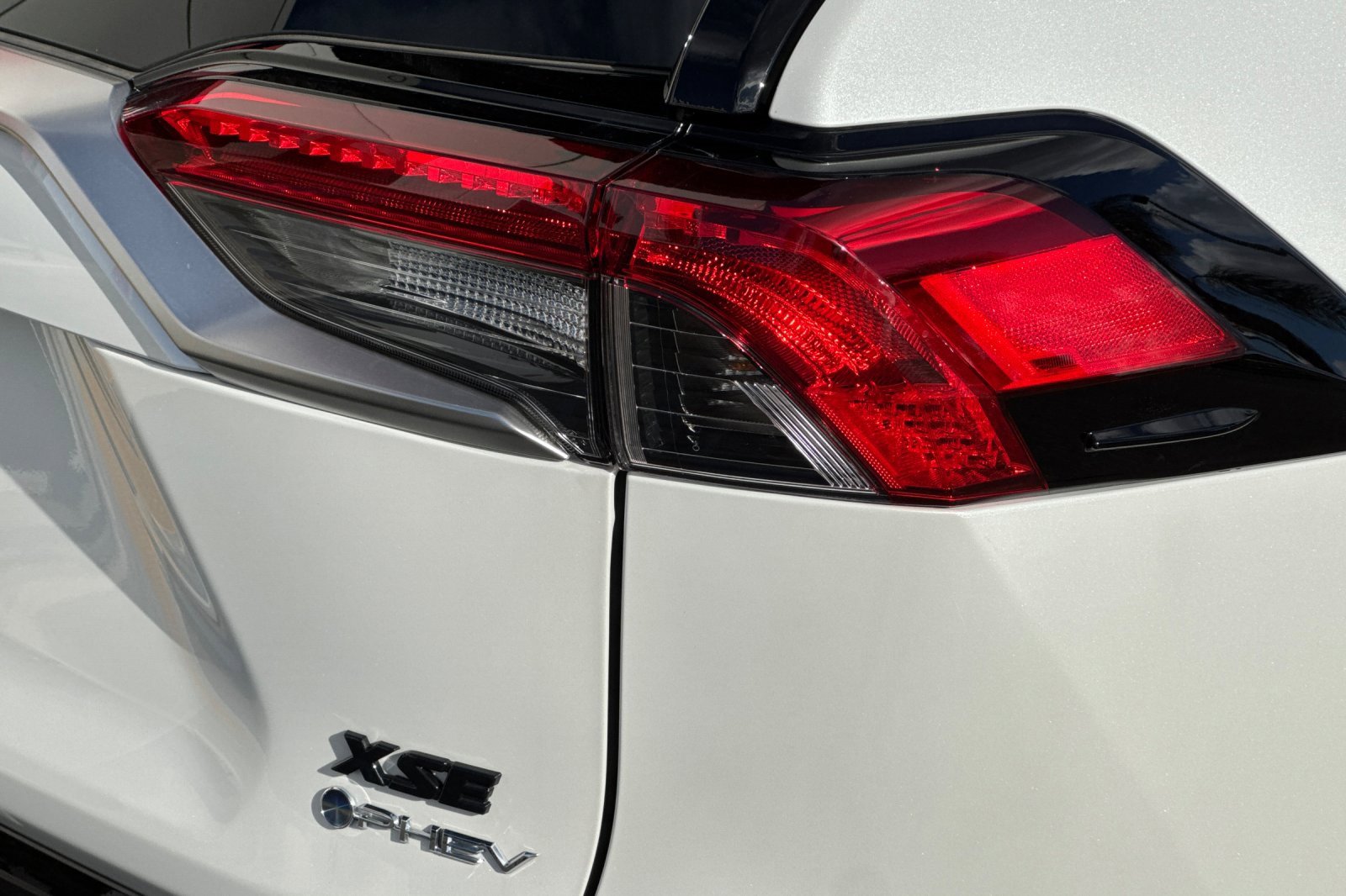 Certified 2025 Toyota RAV4 XSE image 36