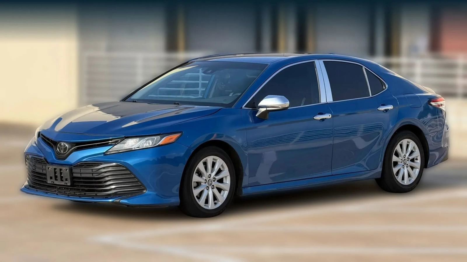 Used 2020 Toyota Camry LE FWD image 12