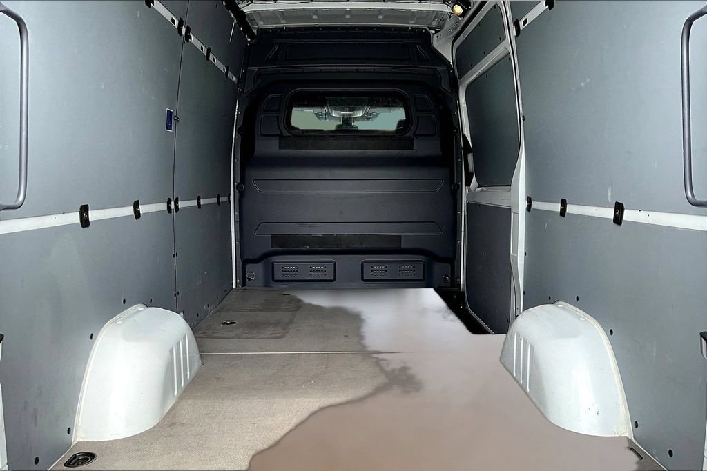 Used 2025 Mercedes-Benz Sprinter 2500 image 7