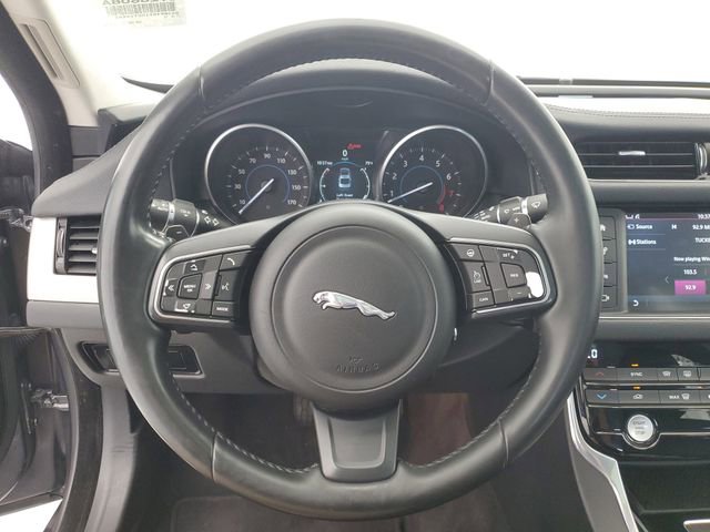 Used 2017 Jaguar XF Prestige AWD/4WD image 22