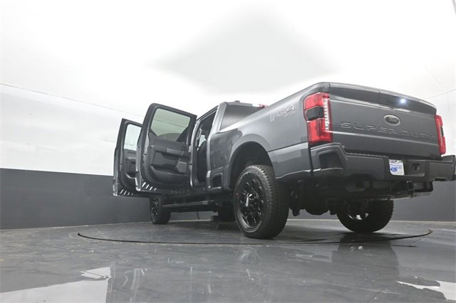New 2026 Ford F250 Lariat image 36