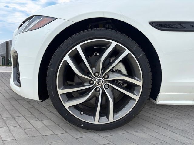 New 2024 Jaguar XF R-Dynamic SE AWD/4WD image 9