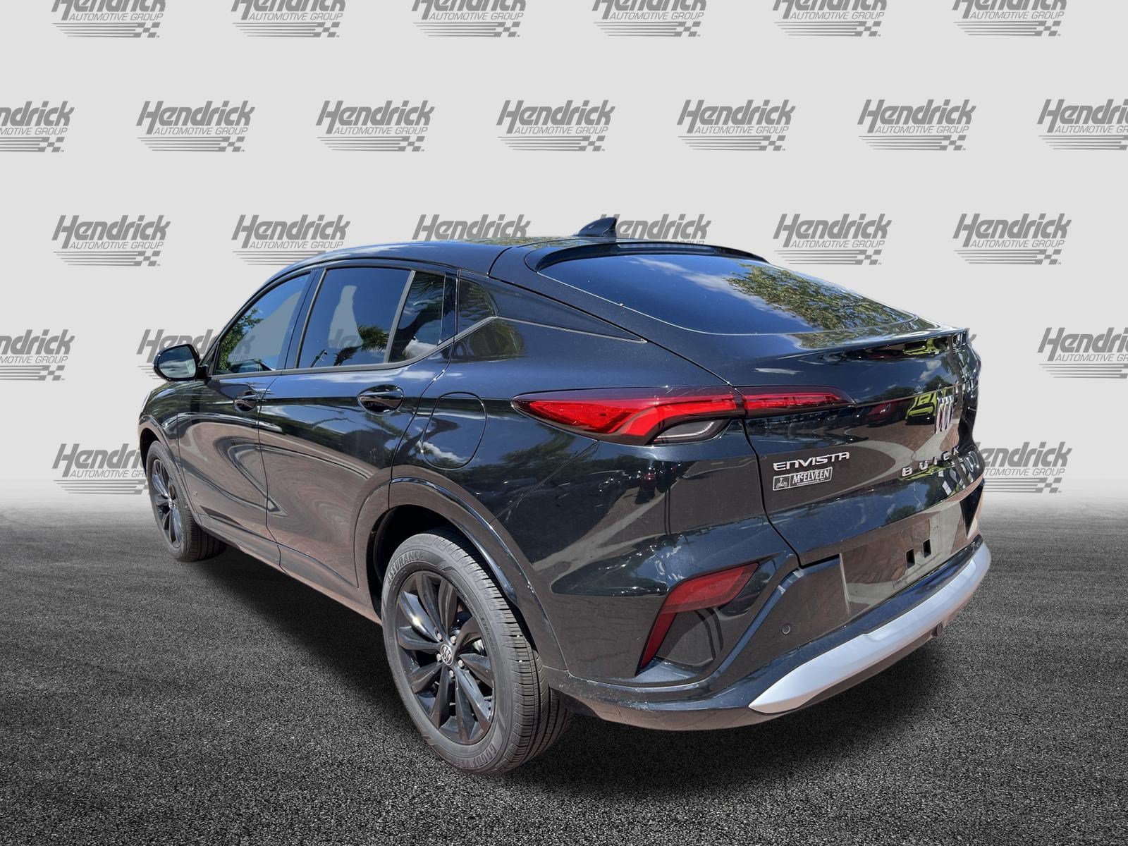 Used 2025 Buick Envista Sport Touring w/ Convenience II Package FWD image 8