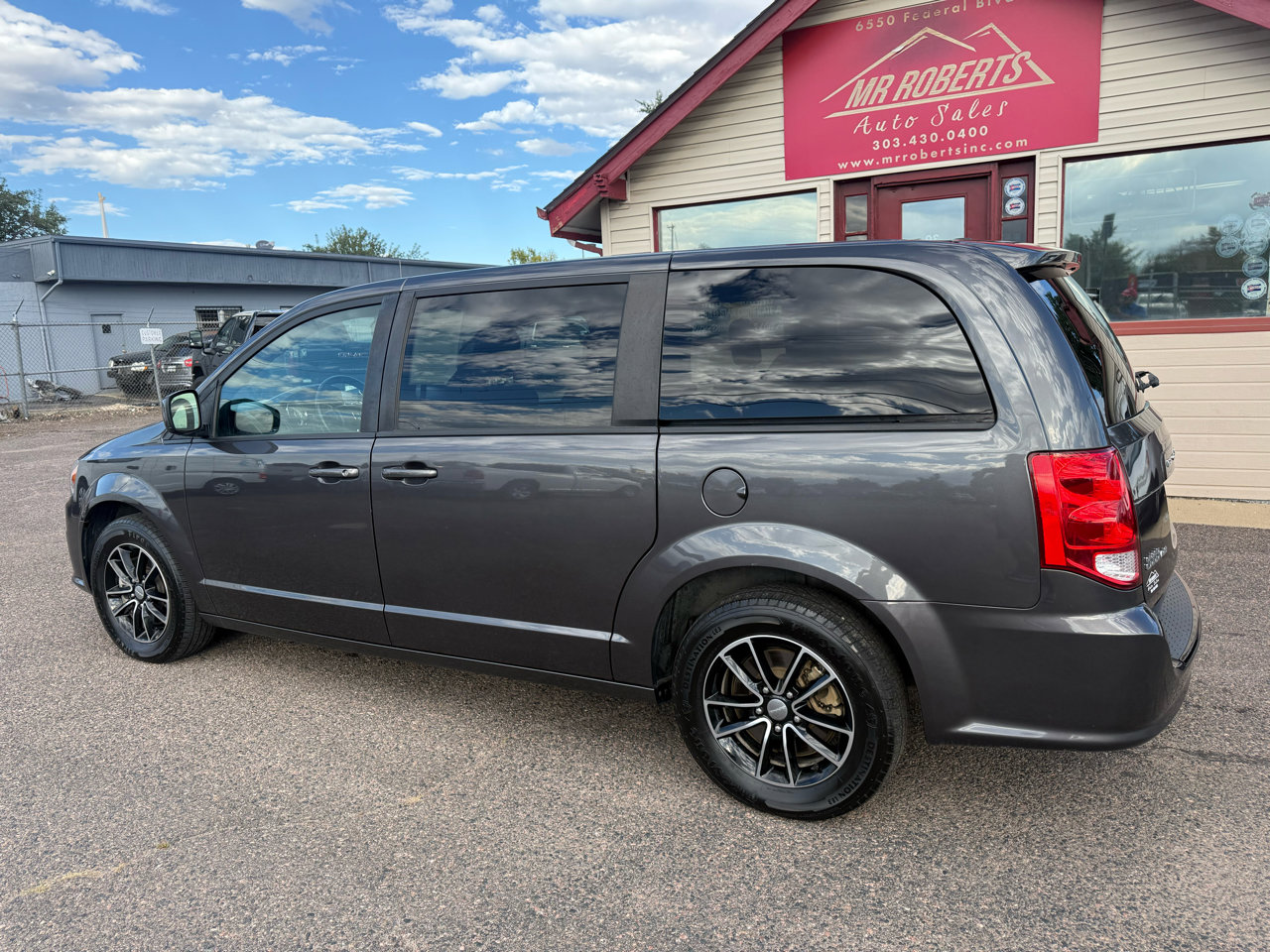 Used 2019 Dodge Grand Caravan SE image 6