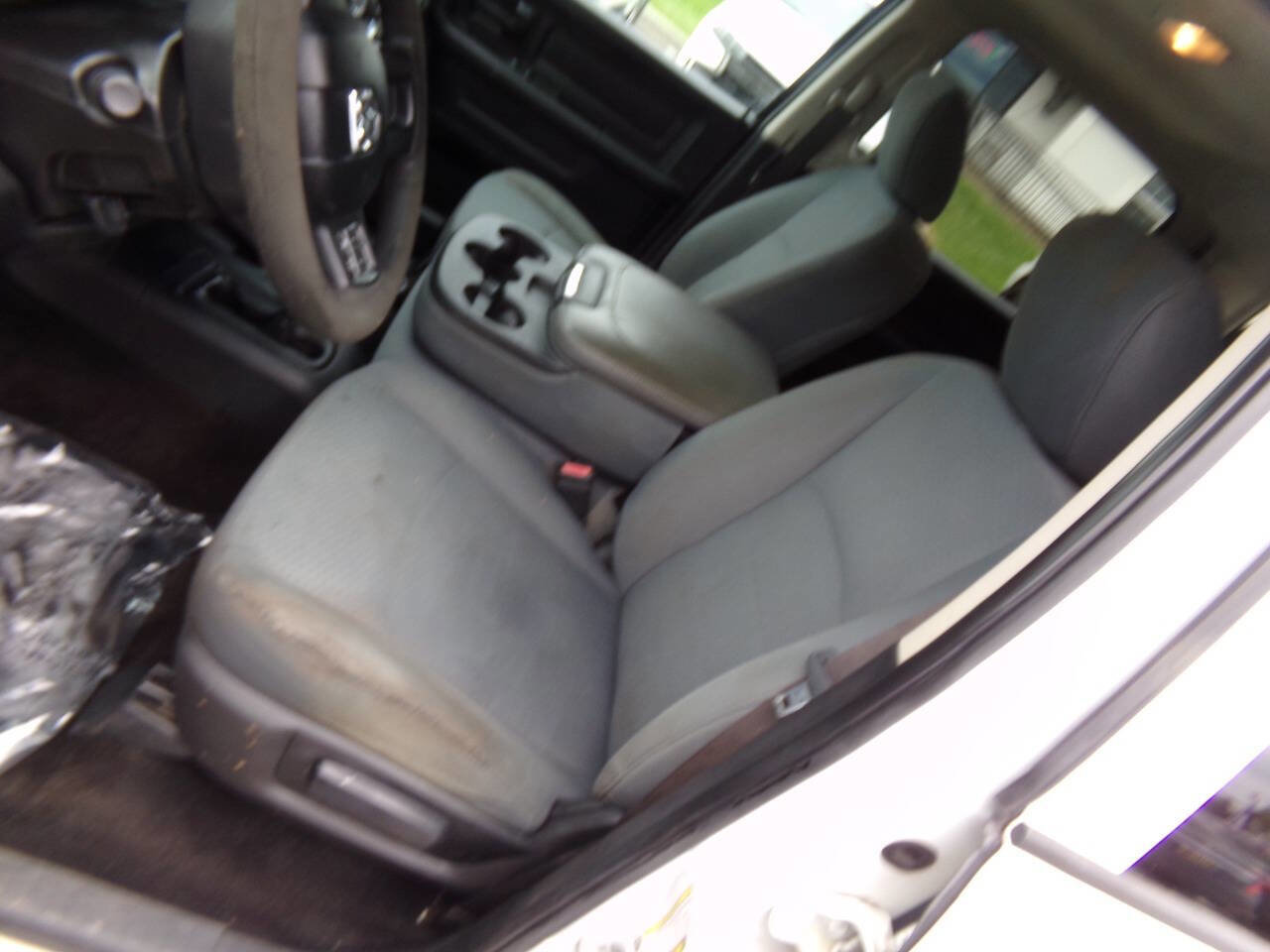 Used 2017 RAM 2500 Tradesman w/ Chrome Appearance Group image 13