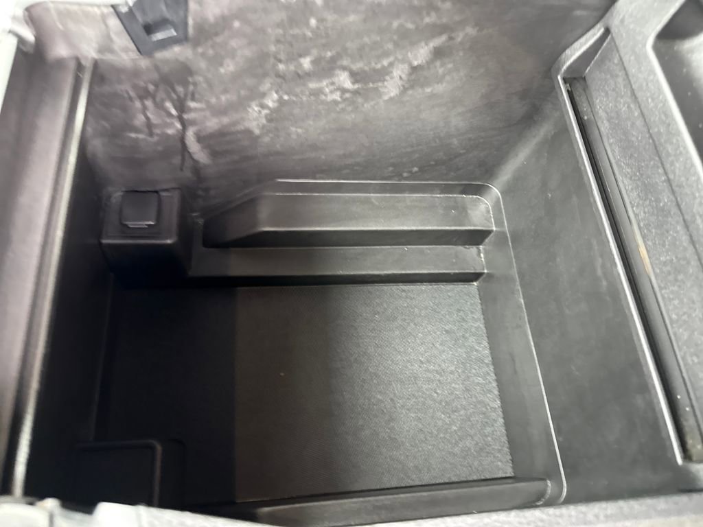 Used 2019 Ford F150 Platinum w/ Equipment Group 701A Luxury image 22