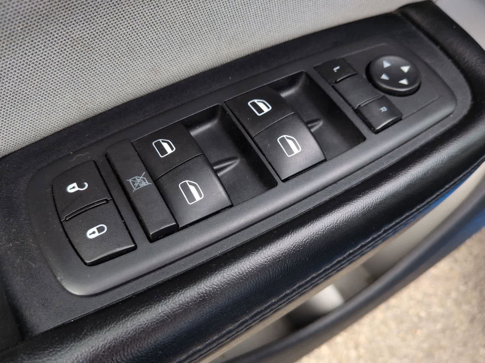 Used 2016 Dodge Dart SXT w/ Rallye Appearance Group FWD image 14