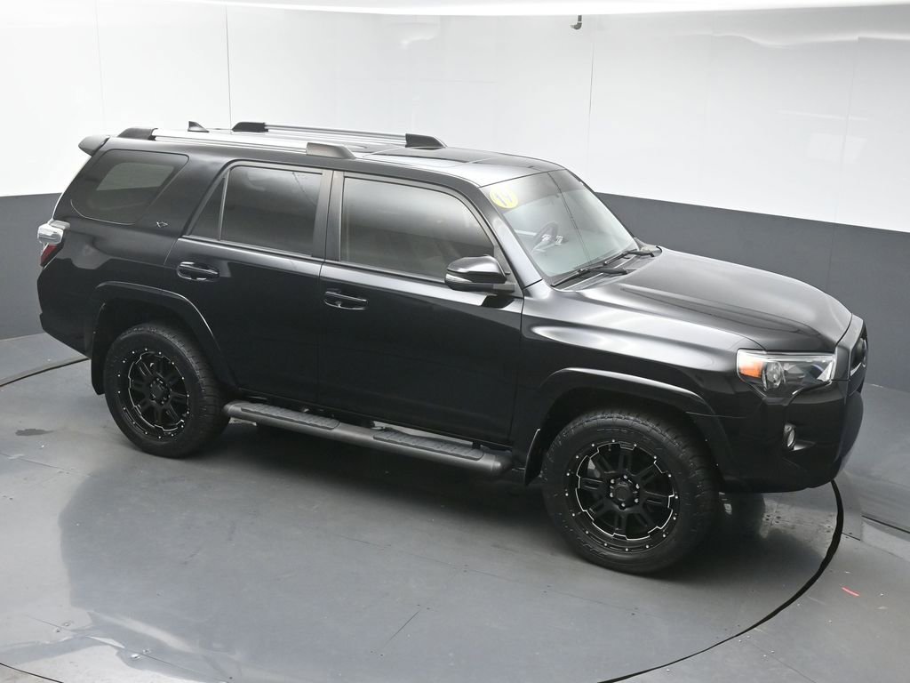 Used 2019 Toyota 4Runner SR5 Premium AWD/4WD image 40
