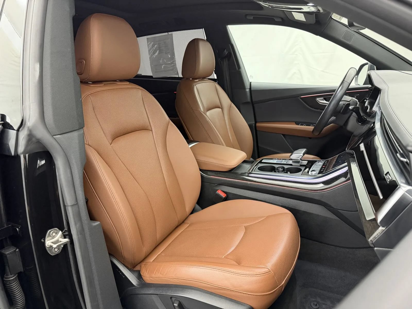 Used 2022 Audi Q8 Prestige AWD/4WD image 51