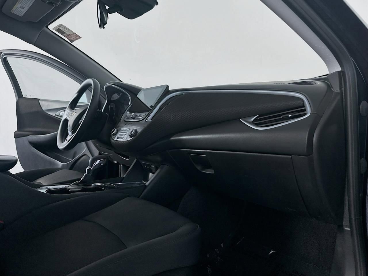 Used 2023 Chevrolet Malibu LT image 38