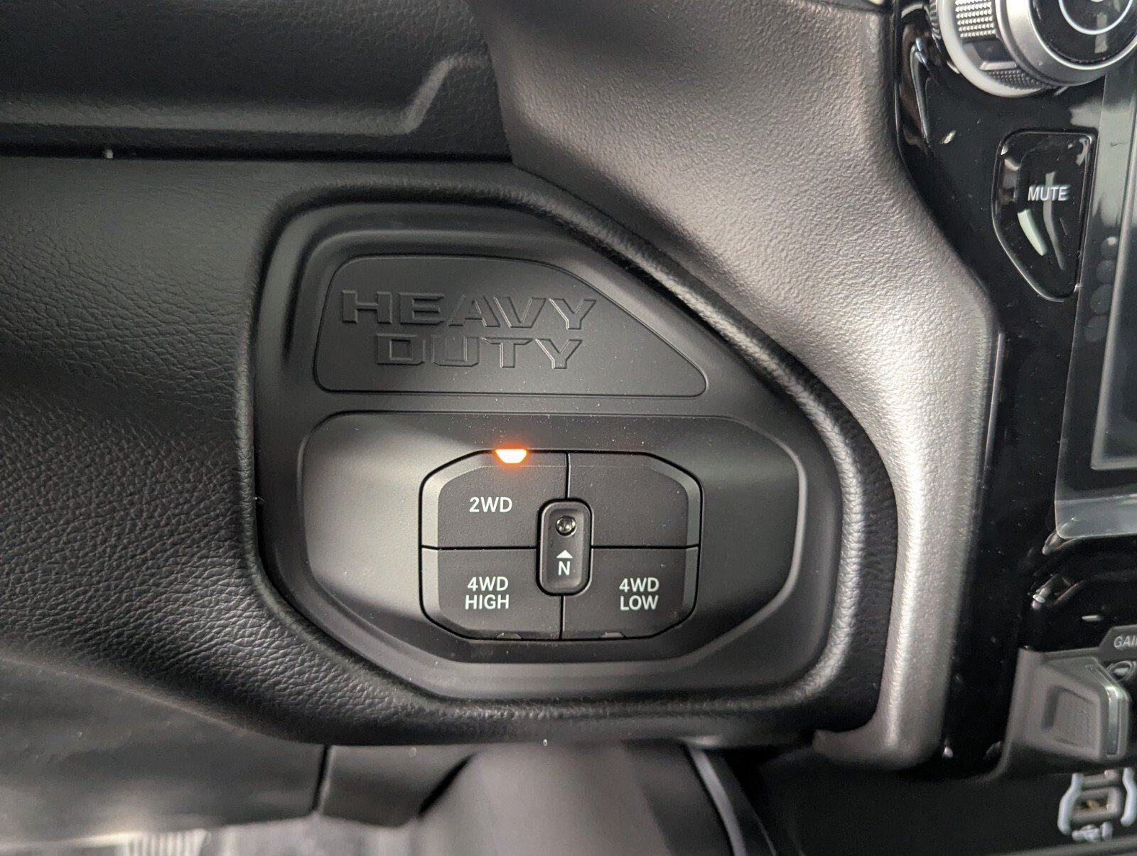 New 2026 RAM 2500 Big Horn AWD/4WD image 22