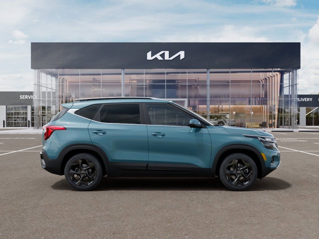 New 2026 Kia Seltos EX FWD image 7